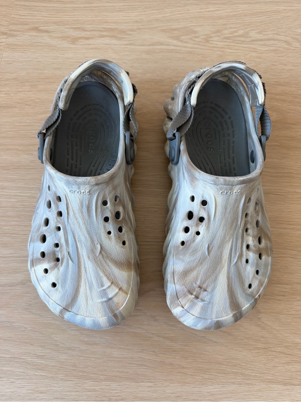 CROCS Marbled Beige and Gray Classic Clog with Heel Strap